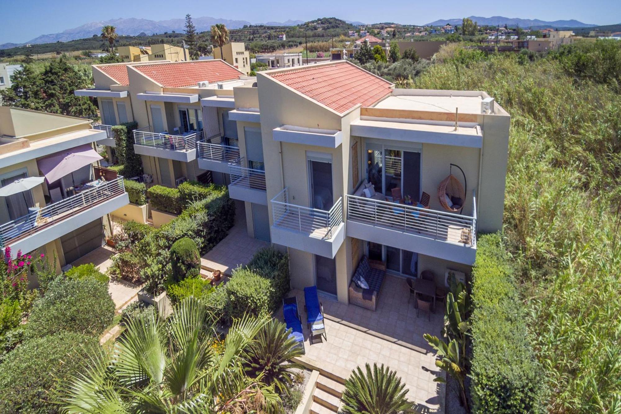 Maleme Yoga Blue Apartment Chania  Exterior photo