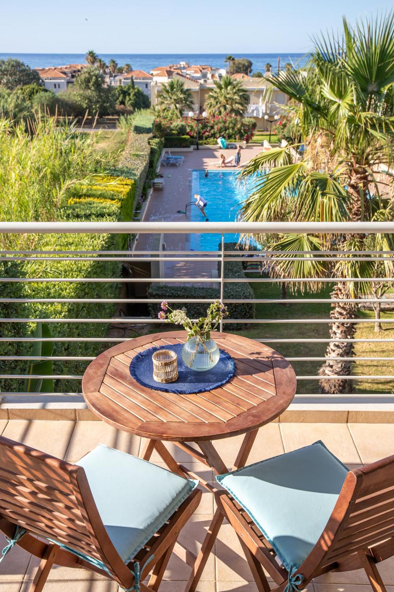 Maleme Yoga Blue Apartment Chania  Exterior photo